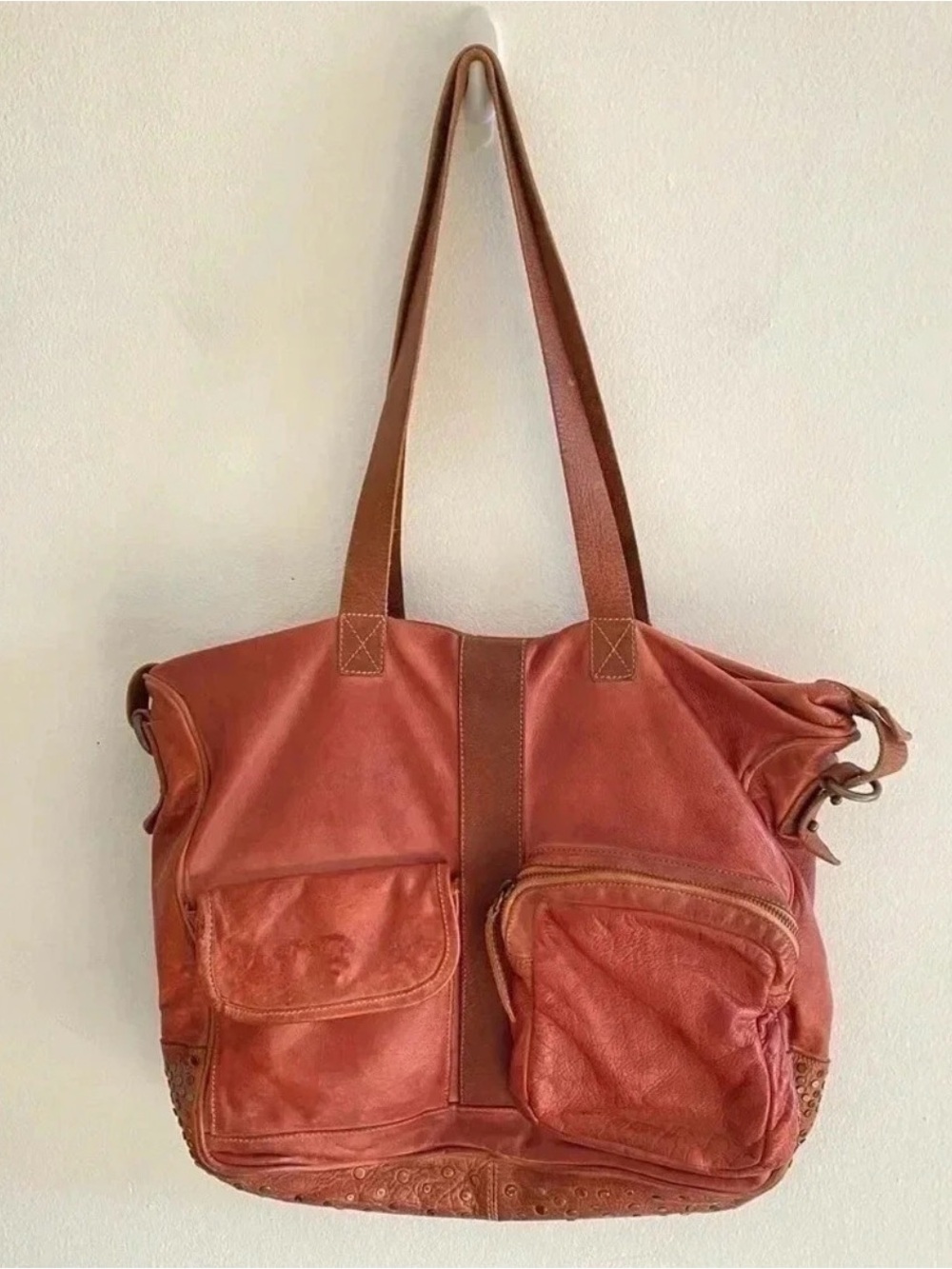 Samant Chauhan leather bag